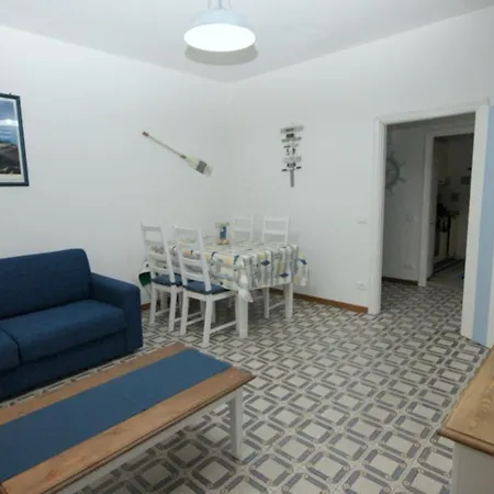 53 Trilocale Con Giardino ベラーリア・イジェア・マリーナ